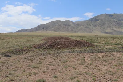 Кара-Жылга көрүстөнү