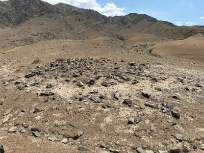 Терс-Көл мазары